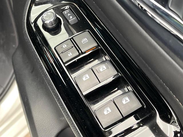 エスクァイア Ｇｉ　フリップダウンモニター　ＢＩＧ－Ｘ１１インチナビ　セーフティセンス　前席シートヒーター　ＬＥＤヘッドライト　両側電動スライドドア　クルーズコントロール　ドライブレコーダー　ＥＴＣ　フルセグ（32枚目）