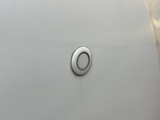 エスクァイア Ｇｉ　フリップダウンモニター　ＢＩＧ－Ｘ１１インチナビ　セーフティセンス　前席シートヒーター　ＬＥＤヘッドライト　両側電動スライドドア　クルーズコントロール　ドライブレコーダー　ＥＴＣ　フルセグ（64枚目）