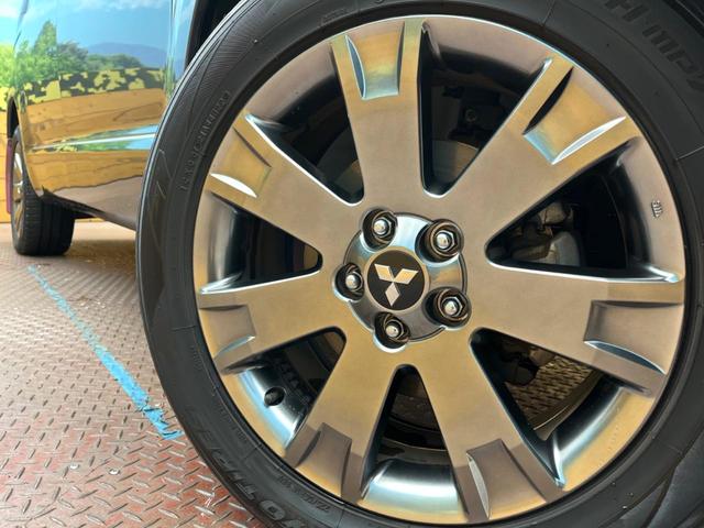 デリカD:5 ジャスパー 4WD ディーゼル(軽油) 両側電動ドア 純正SDナビ 後席モニター バックカメラ 100V電源 禁煙車 ハーフレザーシート パワーシート ドラレコ スマートキー HIDヘッド ビルトインETC(13枚目)