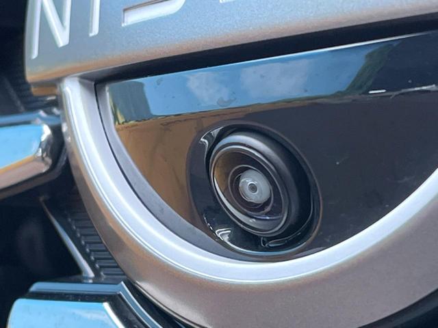 セレナ ｅ－パワー　オーテック　プロパイロット　１２型純正ナビ　全周囲カメラ　ＢＳＭ　衝突被害軽減システム　レザーシート　オートマチックハイビーム　エアコンデュアル　レーンアシスト　スマートキー　純正１６インチアルミ（25枚目）