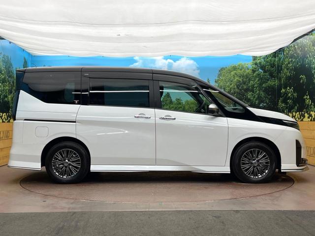 セレナ ｅ－パワー　オーテック　プロパイロット　１２型純正ナビ　全周囲カメラ　ＢＳＭ　衝突被害軽減システム　レザーシート　オートマチックハイビーム　エアコンデュアル　レーンアシスト　スマートキー　純正１６インチアルミ（34枚目）