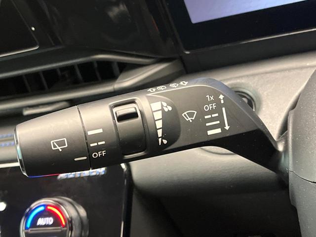 セレナ ｅ－パワー　オーテック　プロパイロット　１２型純正ナビ　全周囲カメラ　ＢＳＭ　衝突被害軽減システム　レザーシート　オートマチックハイビーム　エアコンデュアル　レーンアシスト　スマートキー　純正１６インチアルミ（56枚目）