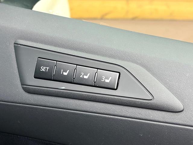 アルファード ２．５Ｓ　Ｃパッケージ　サンルーフ　１１型ＢＩＧＸ　両側電動ドア　後席モニター　バックカメラ　衝突被害軽減システム　レーダークルーズ　禁煙車　電動リアゲート　レザーシート　前席シートエアコン　コーナーセンサー　スマートキー（47枚目）