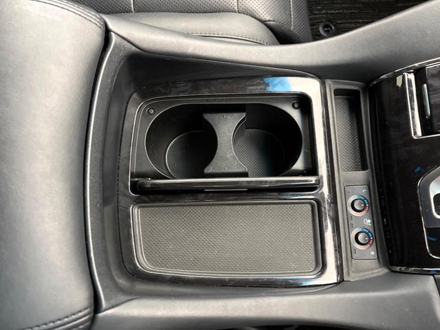 アルファード ２．５Ｓ　Ｃパッケージ　サンルーフ　１１型ＢＩＧＸ　両側電動ドア　後席モニター　バックカメラ　衝突被害軽減システム　レーダークルーズ　禁煙車　電動リアゲート　レザーシート　前席シートエアコン　コーナーセンサー　スマートキー（69枚目）