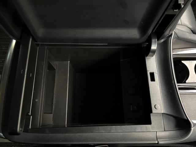 アルファード ２．５Ｓ　Ｃパッケージ　サンルーフ　１１型ＢＩＧＸ　両側電動ドア　後席モニター　バックカメラ　衝突被害軽減システム　レーダークルーズ　禁煙車　電動リアゲート　レザーシート　前席シートエアコン　コーナーセンサー　スマートキー（70枚目）