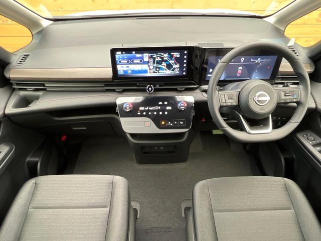 セレナ ハイウェイスターＶ　登録済未使用車　両側電動ドア　純正１２．３型ナビ　プロパイロット　全周囲カメラ　インテリジェントルームミラー　ブラインドスポットモニター　撥水シート　ＬＥＤヘッドライト　ハイビームアシスト（2枚目）