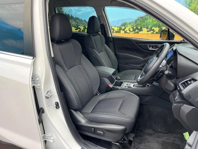 フォレスター アドバンス　アイサイトセイフティプラス　スマートリアビューミラー　フロントカメラ　純正８型ナビ　バックカメラ　ハーフレザーシート　全席シートヒーター　前席パワーシート　運転席シートメモリー　ＬＥＤヘッドライト（8枚目）