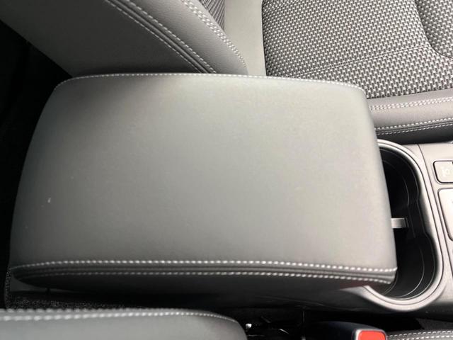 フォレスター アドバンス　アイサイトセイフティプラス　スマートリアビューミラー　フロントカメラ　純正８型ナビ　バックカメラ　ハーフレザーシート　全席シートヒーター　前席パワーシート　運転席シートメモリー　ＬＥＤヘッドライト（41枚目）