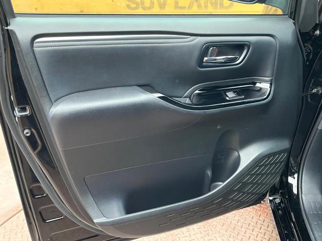 エスクァイア ハイブリッドGi 12.1型フリップダウンモニター 10.5型ナビ 両側電動スライドドア トヨタセーフティセンス シートヒーター バックカメラ LEDヘッドライト 合皮シート レーンアシスト 前後ドラレコ ETC(26枚目)