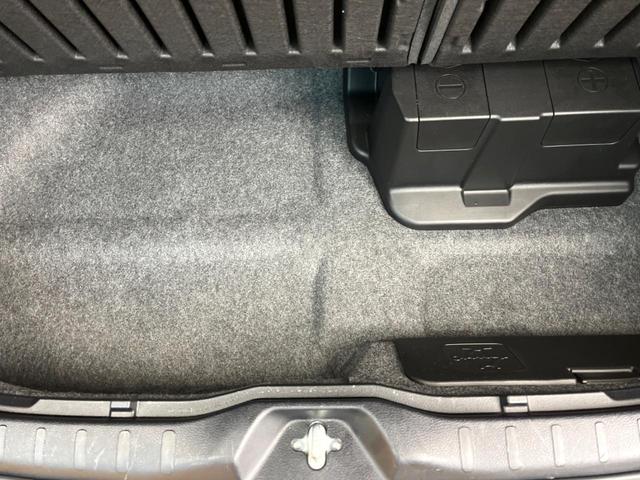 エスクァイア ハイブリッドGi 12.1型フリップダウンモニター 10.5型ナビ 両側電動スライドドア トヨタセーフティセンス シートヒーター バックカメラ LEDヘッドライト 合皮シート レーンアシスト 前後ドラレコ ETC(37枚目)