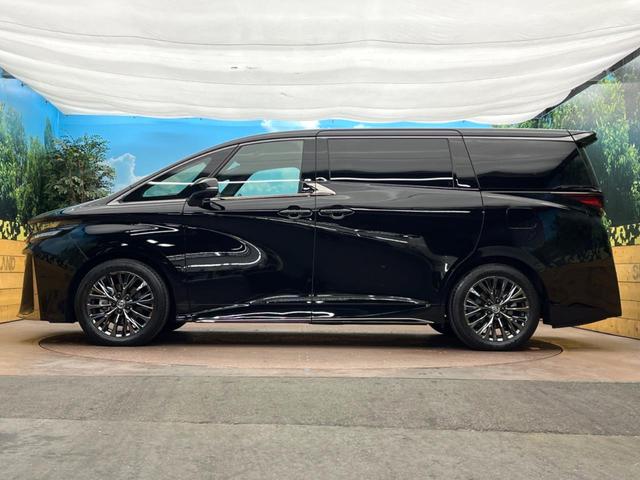 ヴェルファイアハイブリッド Ｚ　プレミア　両側電動スライドドア　１２．１型フリップダウン　１４型ディスプレイオーディオ　全周囲カメラ　パワーバックドア　レーダークルーズコントロール　シートベンチレーション　パワーシート　デジタルインナーミラー（26枚目）