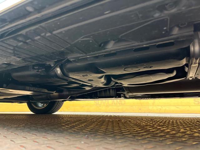 ヴェルファイアハイブリッド Ｚ　プレミア　両側電動スライドドア　１２．１型フリップダウン　１４型ディスプレイオーディオ　全周囲カメラ　パワーバックドア　レーダークルーズコントロール　シートベンチレーション　パワーシート　デジタルインナーミラー（31枚目）