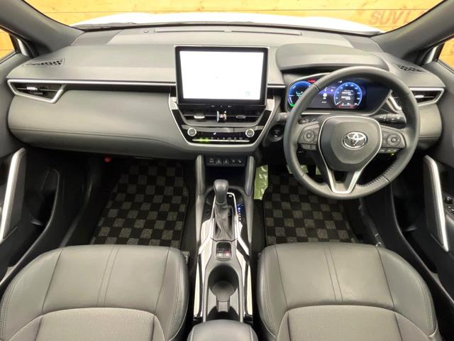 カローラクロス ハイブリッド　Ｚ　ガラスルーフ　純正１０．５インチディスプレイオーディオ　ブラインドスポットモニター　全周囲カメラ　トヨタセーフティセンス　前席シートヒーター　ドライブレコーダー　レーダークルーズ　パワーバックドア（2枚目）