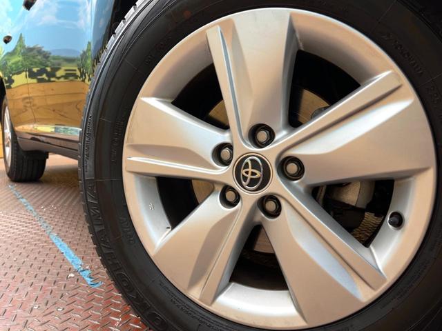 ハリアー エレガンス　純正ナビ　バックカメラ　運転席パワーシート　フルセグ　Ｂｌｕｅｔｏｏｔｈ　ＥＴＣ　ＬＥＤヘッドライト　純正１７インチアルミホイール　横滑り防止装置　スマートキー　盗難防止システム（13枚目）