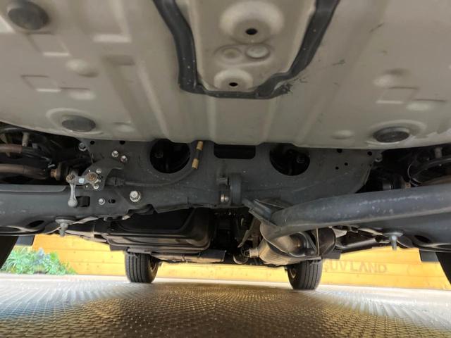 ハリアー エレガンス　純正ナビ　バックカメラ　運転席パワーシート　フルセグ　Ｂｌｕｅｔｏｏｔｈ　ＥＴＣ　ＬＥＤヘッドライト　純正１７インチアルミホイール　横滑り防止装置　スマートキー　盗難防止システム（19枚目）