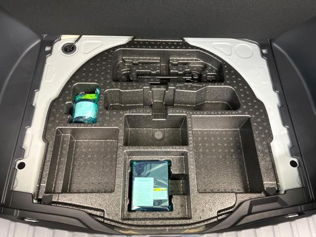 カローラクロス ハイブリッド　Ｚ　ガラスルーフ　純正１０．５インチディスプレイオーディオ　全周囲カメラ　トヨタセーフティセンス　ブラインドスポットモニター　レーダークルーズ　シートベンチレーション　フルセグ　Ｂｌｕｅｔｏｏｔｈ（38枚目）