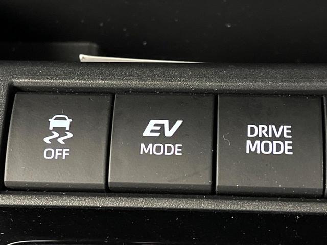 カローラクロス ハイブリッド　Ｚ　ガラスルーフ　純正１０．５インチディスプレイオーディオ　全周囲カメラ　トヨタセーフティセンス　ブラインドスポットモニター　レーダークルーズ　シートベンチレーション　フルセグ　Ｂｌｕｅｔｏｏｔｈ（61枚目）