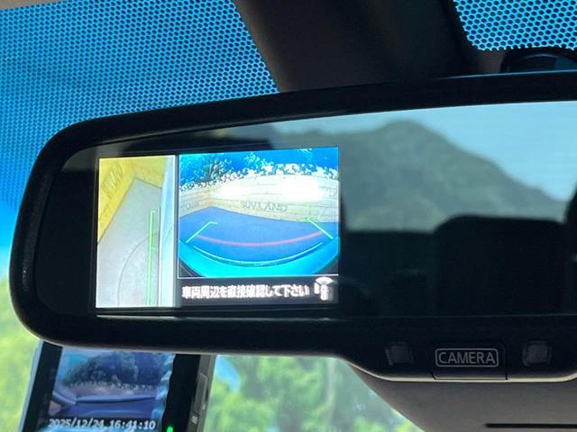 デリカＤ：５ Ｐ　ｅ－アシスト　禁煙車　純正１０．１インチナビ　全周囲カメラ　ブラインドスポットモニター　両側電動ドア　パワーバックドア　前席シートヒーター　フルセグ　Ｂｌｕｅｔｏｏｔｈ　ＥＴＣ　アイドリングストップ（62枚目）