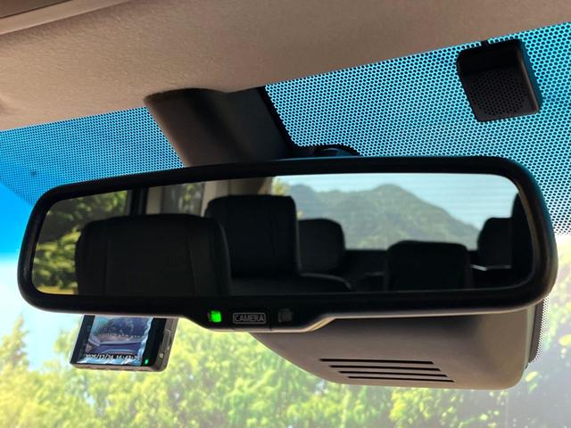 デリカＤ：５ Ｐ　ｅ－アシスト　禁煙車　純正１０．１インチナビ　全周囲カメラ　ブラインドスポットモニター　両側電動ドア　パワーバックドア　前席シートヒーター　フルセグ　Ｂｌｕｅｔｏｏｔｈ　ＥＴＣ　アイドリングストップ（74枚目）