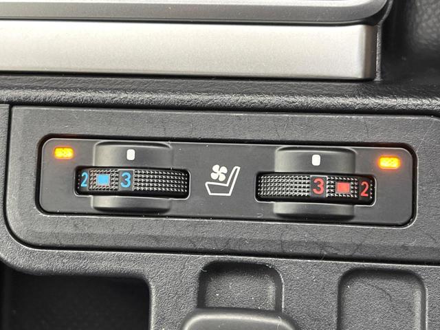 ランドクルーザープラド ＴＸ　Ｌパッケージ　７０ｔｈアニバーサリーリミテッド　サンルーフ　ＢＩＧ－Ｘ９型ナビ　７人乗り　前席シートベンチレーション　前席パワーシート　セーフティセンス　ブラックモールタイプルーフレール　ブラックドアミラー　バックカメラ　ビルトインＥＴＣ　禁煙車（6枚目）