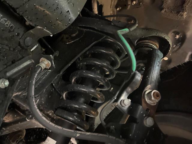 ランドクルーザープラド ＴＸ　Ｌパッケージ　７０ｔｈアニバーサリーリミテッド　サンルーフ　ＢＩＧ－Ｘ９型ナビ　７人乗り　前席シートベンチレーション　前席パワーシート　セーフティセンス　ブラックモールタイプルーフレール　ブラックドアミラー　バックカメラ　ビルトインＥＴＣ　禁煙車（22枚目）