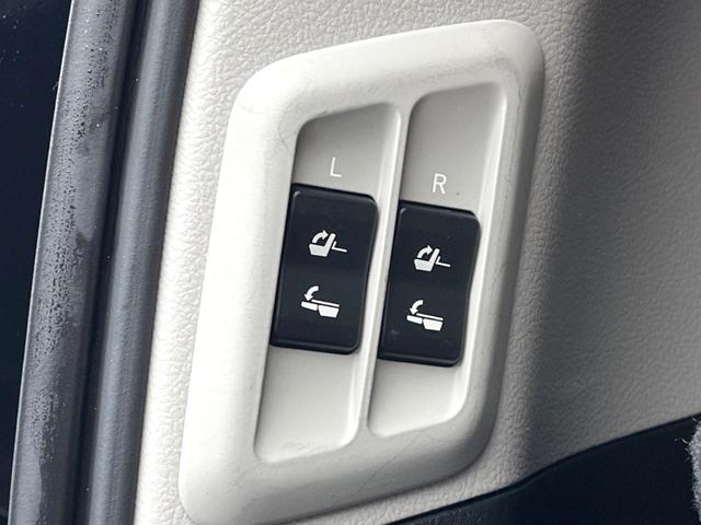 ランドクルーザープラド ＴＸ　Ｌパッケージ　７０ｔｈアニバーサリーリミテッド　サンルーフ　ＢＩＧ－Ｘ９型ナビ　７人乗り　前席シートベンチレーション　前席パワーシート　セーフティセンス　ブラックモールタイプルーフレール　ブラックドアミラー　バックカメラ　ビルトインＥＴＣ　禁煙車（40枚目）