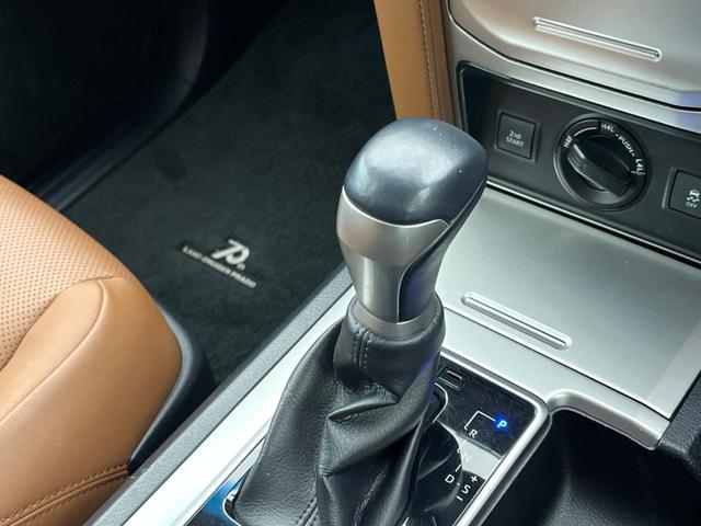 ランドクルーザープラド ＴＸ　Ｌパッケージ　７０ｔｈアニバーサリーリミテッド　サンルーフ　ＢＩＧ－Ｘ９型ナビ　７人乗り　前席シートベンチレーション　前席パワーシート　セーフティセンス　ブラックモールタイプルーフレール　ブラックドアミラー　バックカメラ　ビルトインＥＴＣ　禁煙車（60枚目）