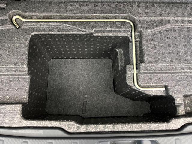 フォレスター Ｘ－ブレイク　純正８インチナビ　アイサイト　バックカメラ・サイドカメラ　全席シートヒーター　メモリー機能付きパワーシート　ＬＥＤヘッドライト　純正１７インチアルミホイール　クリアランスソナー　フルセグ（38枚目）