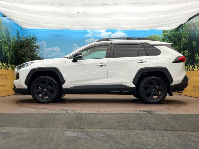 RAV4 アドベンチャー オフロードパッケージII 純正10.5インチディスプレイオーディオ デジタルインナーミラー パノラミックビューモニター ブラインドスポットモニター 禁煙車 レーダークルーズ シートベンチレーション パワーシート(22枚目)