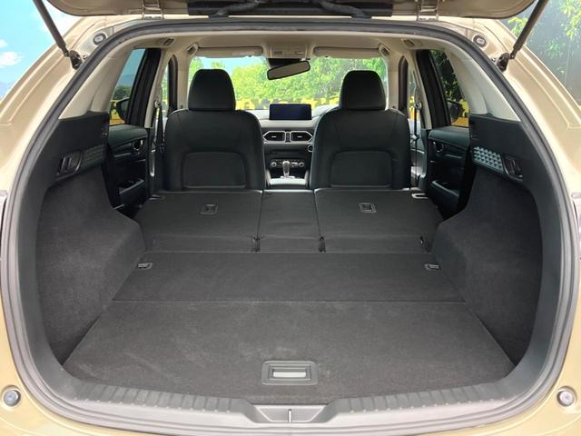 ＣＸ－５ ２０Ｓ　ブラックトーンエディション　１０．２５インチマツダコネクトナビ　スマートシティブレーキサポート　禁煙車　フルセグ　レーダークルーズ　ブラインドスポットモニター　全周囲カメラ　ＥＴＣ　Ｂｌｕｅｔｏｏｔｈ　ＬＥＤヘッドライト（10枚目）