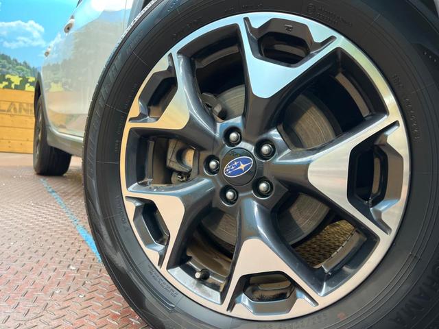 ＸＶ ２．０ｉ－Ｌ　アイサイト　アイサイトｖｅｒ３　純正８インチナビ　バックカメラ　レーダークルーズ　フルセグ　Ｂｌｕｅｔｏｏｔｈ　ＬＥＤヘッドライト　純正１７インチアルミホイール　アイドリングストップ　横滑り防止装置（13枚目）