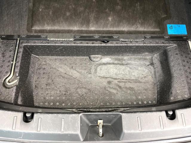 ＸＶ ２．０ｉ－Ｌ　アイサイト　アイサイトｖｅｒ３　純正８インチナビ　バックカメラ　レーダークルーズ　フルセグ　Ｂｌｕｅｔｏｏｔｈ　ＬＥＤヘッドライト　純正１７インチアルミホイール　アイドリングストップ　横滑り防止装置（32枚目）