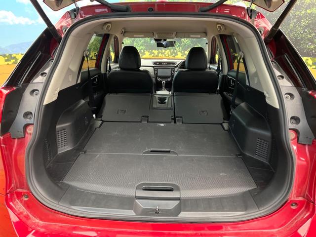 エクストレイル ２０Ｘｉ　純正１０インチナビ　インテリジェントエマージェンシーブレーキ　禁煙車　プロパイロット　全席シートヒーター　アラウンドビューモニター　インテリジェントルームミラー　パワーバックドア　ＥＴＣ　フルセグ（10枚目）