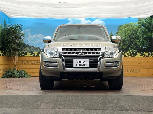 パジェロ ロング　スーパーエクシード　純正ナビ　バックカメラ　クルーズコントロール　アクセサリーコンセント　ＨＩＤヘッドライト　前席シートヒーター　前席パワーシート　Ｂｌｕｅｔｏｏｔｈ　フルセグ　オートエアコン　オートライト（14枚目）