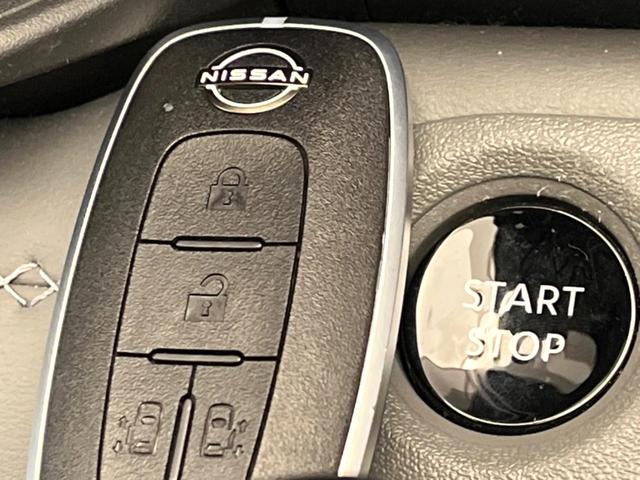 セレナ e-パワー ルキシオン 純正12.3型ナビ 2トーン 後席モニター プロパイロット2.0 ワイヤレス充電 両側電動ドア 全周囲カメラ ステアリングヒーター シートヒーター 100V電源 コーナーセンサー LEDヘッド ETC(49枚目)