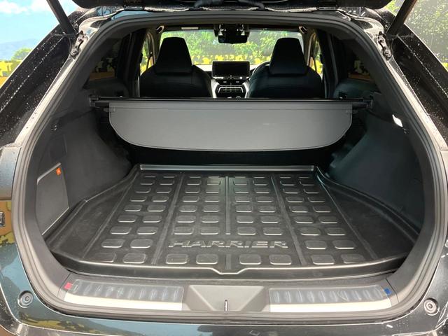 ハリアーハイブリッド Ｚ　レザーパッケージ　１２．３インチナビ　パノラミックビューモニター　ＪＢＬサウンドシステム　禁煙車　ブラインドスポットモニター　デジタルインナーミラー　ドライブレコーダー　シートベンチレーション　セーフティセンス（10枚目）