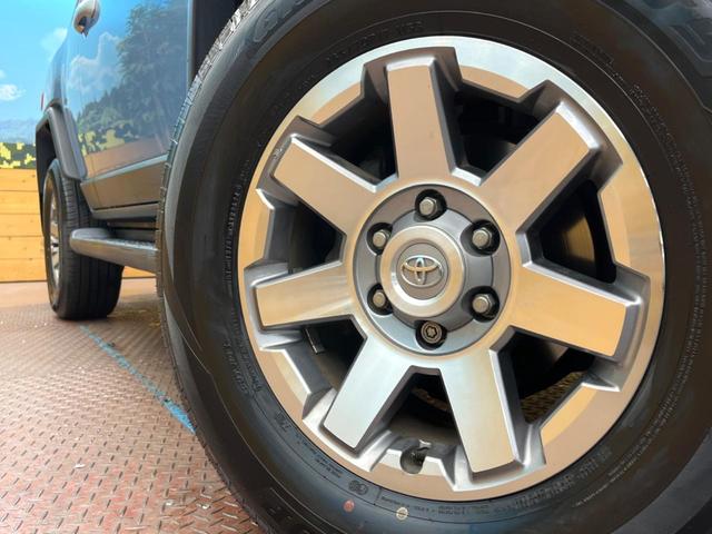 �y�����P�V�C���`�A���~�z�C�[���z�O�ςɃ}�b�`���������A���~�z�C�[���𑕒����Ă���܂��B�e��ЊO�A���~�z�C�[����A�X�^�b�h���X�^�C�����戵�����Ă���܂��B���񂲑��k����������