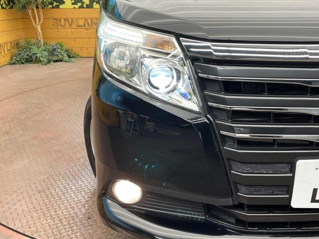 ノア ハイブリッドＧ　フリップダウン　両側電動ドア　８型ＳＤナビ　バックカメラ　ドラレコ　ＬＥＤヘッド　ＥＴＣ　クルコン　シートヒーター　フルセグ　純正１５インチアルミ　Ｂｌｕｅｔｏｏｔｈ　オートハイビーム　車線逸脱警報（12枚目）