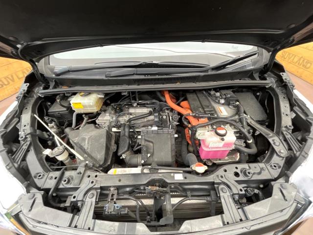 ノア ハイブリッドＧ　フリップダウン　両側電動ドア　８型ＳＤナビ　バックカメラ　ドラレコ　ＬＥＤヘッド　ＥＴＣ　クルコン　シートヒーター　フルセグ　純正１５インチアルミ　Ｂｌｕｅｔｏｏｔｈ　オートハイビーム　車線逸脱警報（18枚目）