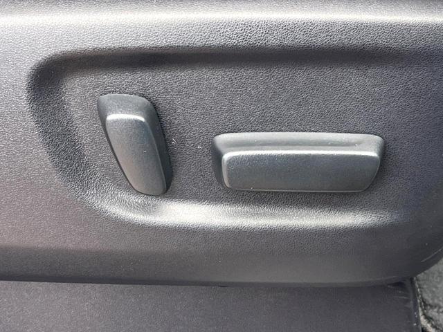 アルファード ２．５Ｓ　Ｃパッケージ　ツインムーンルーフ　１２．１インチフリップダウンモニター　エアロ　純正９インチディスプレイオーディオ　トヨタセーフティセンス　禁煙車　バックカメラ　レーダークルーズ　パワーバックドア　ＬＥＤヘッド（44枚目）