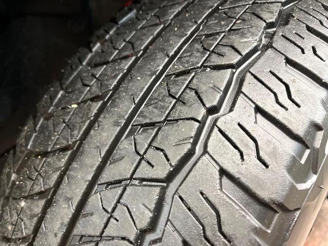 ＲＡＶ４ アドベンチャー　オフロードパッケージＩＩ　純正１０．５インチディスプレイオーディオ　禁煙車　セーフティセンス　デジタルインナーミラー　ブラインドスポットモニター　パワーバックドア　レーダークルーズ　ＬＥＤヘッドライト　シートベンチレーション（31枚目）