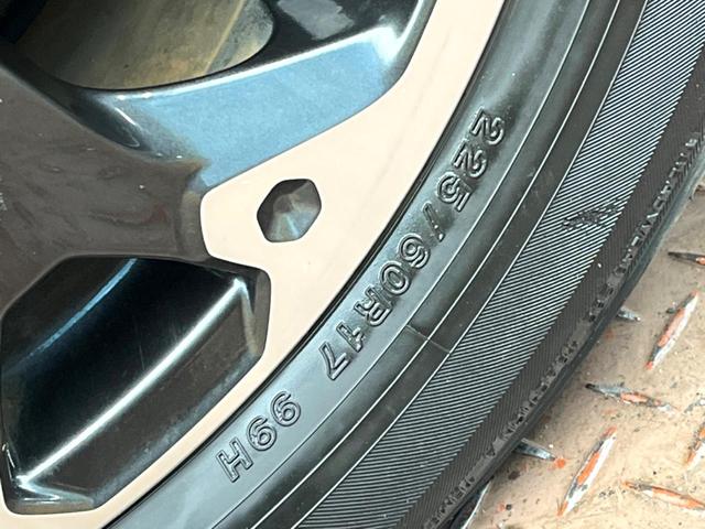 ＸＶ ２．０ｅ－Ｌ　アイサイト　純正８インチナビ　バックカメラ・サイドカメラ　アイサイト　レーダークルーズ　禁煙車　ブラインドスポットモニター　メモリー機能付きパワーシート　前席パワーシート　ＥＴＣ　フルセグ　Ｂｌｕｅｔｏｏｔｈ（28枚目）