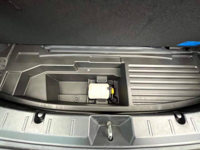 ＸＶ ２．０ｅ－Ｌ　アイサイト　純正８インチナビ　バックカメラ・サイドカメラ　アイサイト　レーダークルーズ　禁煙車　ブラインドスポットモニター　メモリー機能付きパワーシート　前席パワーシート　ＥＴＣ　フルセグ　Ｂｌｕｅｔｏｏｔｈ（35枚目）