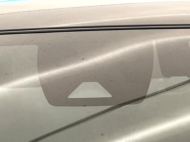 �y�g���^�Z�[�t�e�B�Z���X�z���s���ɑO���̎ԗ�����F�����A�Փ˂������Ȏ��͌x��ƃu���[�L�ŏՓˉ���Ɣ�Q�y�����A�V�X�g�B�����S�Ƀh���C�u�����y���݂��������܂��B