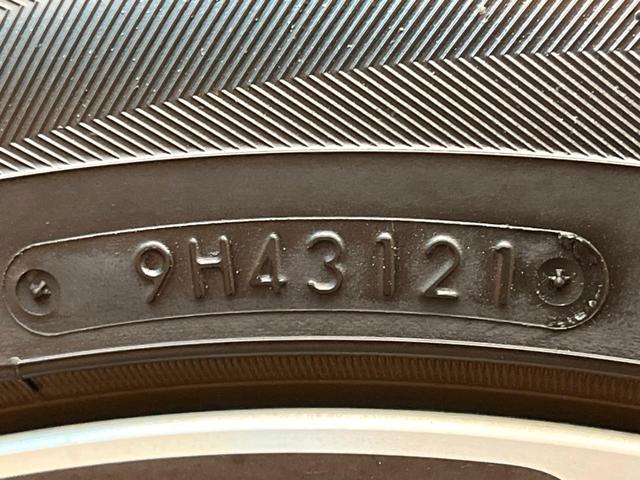 フォレスター ２．０ｉ－Ｓ　アイサイト　アイサイトｖｅｒ２　パワーバックドア　ＳＤナビ　バックカメラ　シートヒーター　レーダークルーズ　ＨＩＤヘッドライト　アイドリングストップ　フルセグ　Ｂｌｕｅｔｏｏｔｈ　純正１８インチアルミホイール（4枚目）