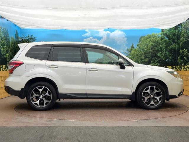 フォレスター ２．０ｉ－Ｓ　アイサイト　アイサイトｖｅｒ２　パワーバックドア　ＳＤナビ　バックカメラ　シートヒーター　レーダークルーズ　ＨＩＤヘッドライト　アイドリングストップ　フルセグ　Ｂｌｕｅｔｏｏｔｈ　純正１８インチアルミホイール（13枚目）