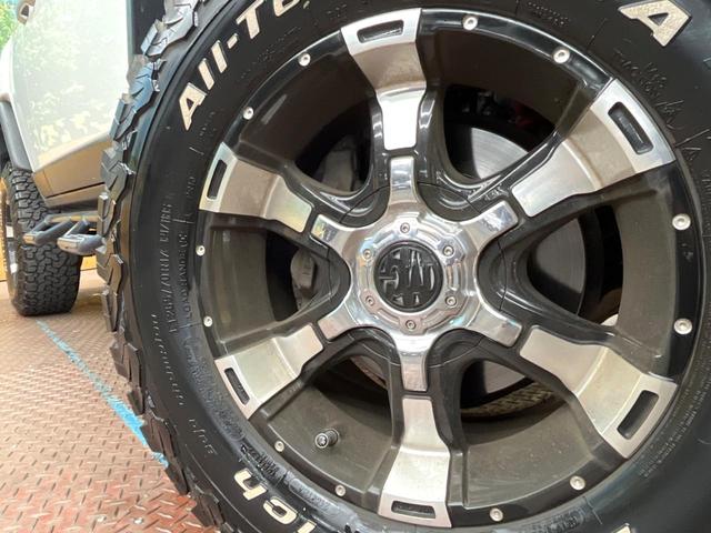 �y�P�V�C���`�A���~�z�C�[���z�O�ςɃ}�b�`�����A���~�z�C�[���𑕒����Ă���܂��B�e��A���~�z�C�[����A�X�^�b�h���X�^�C�����戵�����Ă���܂��B���񂲑��k����������