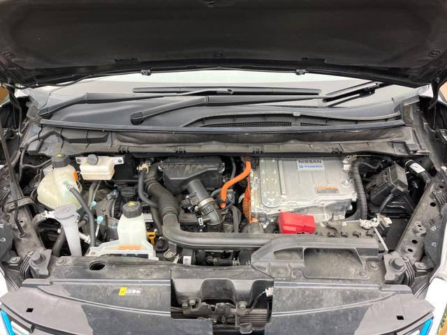 セレナ ｅ－パワー　ハイウェイスターＶ　フリップダウンモニター　純正１０インチナビ　エマージェンシーブレーキ　禁煙車　両側電動ドア　インテリジェントルームミラー　ＥＴＣ　フルセグ　Ｂｌｕｅｔｏｏｔｈ　ＬＥＤヘッドライト　純正１５インチアルミ（18枚目）