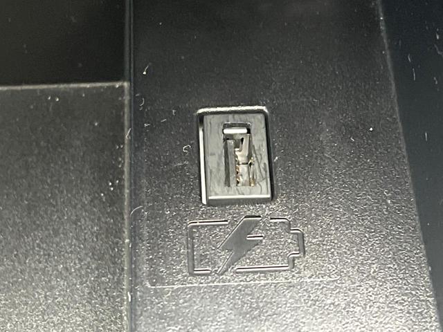 セレナ ｅ－パワー　ハイウェイスターＶ　フリップダウンモニター　純正１０インチナビ　エマージェンシーブレーキ　禁煙車　両側電動ドア　インテリジェントルームミラー　ＥＴＣ　フルセグ　Ｂｌｕｅｔｏｏｔｈ　ＬＥＤヘッドライト　純正１５インチアルミ（52枚目）