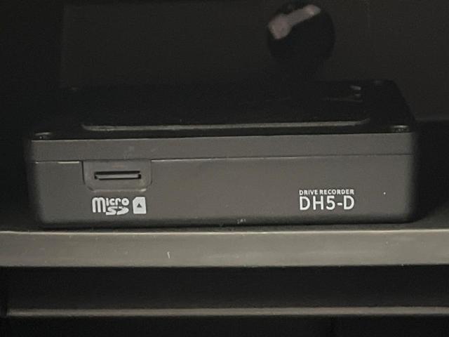 セレナ ｅ－パワー　ハイウェイスターＶ　フリップダウンモニター　純正１０インチナビ　エマージェンシーブレーキ　禁煙車　両側電動ドア　インテリジェントルームミラー　ＥＴＣ　フルセグ　Ｂｌｕｅｔｏｏｔｈ　ＬＥＤヘッドライト　純正１５インチアルミ（69枚目）